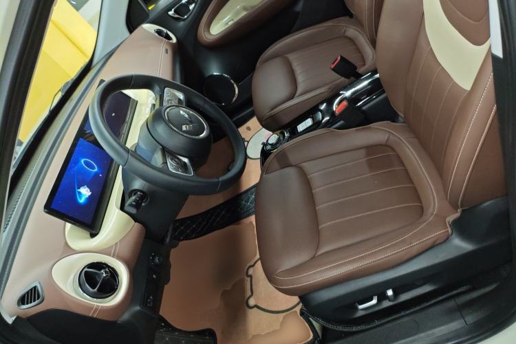 Used Wuling Bingo 2023 333 km Lingxi Connected+ Version Left Front Seat