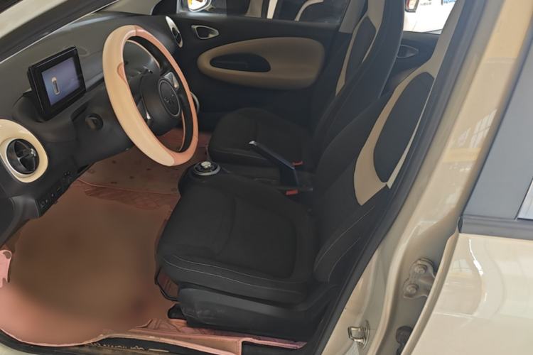 Used Wuling Bingo 2023 203km Light Edition Left Front Seat