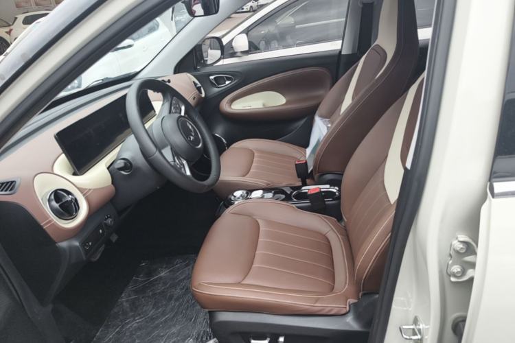 Used Wuling Bingo 2023 410 km Lingxi Deluxe Edition Left Front Seat