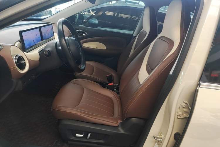Used Wuling Bingo 2023 333 km Lingxi Connected+ Version Left Front Seat