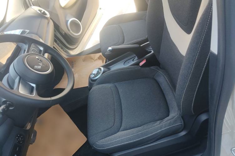 Used Wuling Bingo 2023 203km Light Edition Left Front Seat