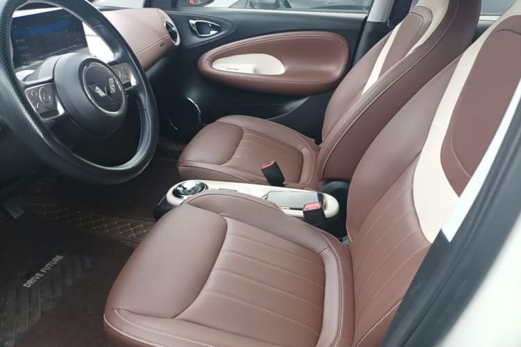 Used Wuling Bingo 2023 333 km Enjoyment Version Left Front Seat