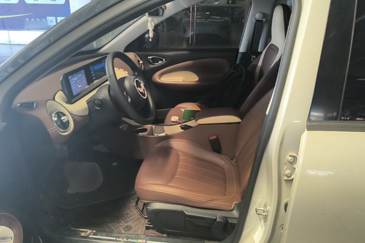 Used Wuling Bingo 2023 203km Comfort Edition Left Front Seat