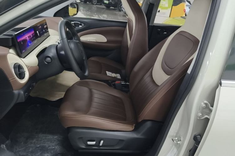 Used Wuling Bingo 2023 333 km Lingxi Connected Version Left Front Seat