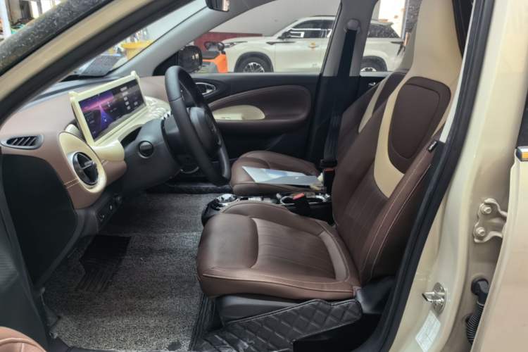 Used Wuling Bingo 2023 410 km Lingxi Deluxe Edition Left Front Seat