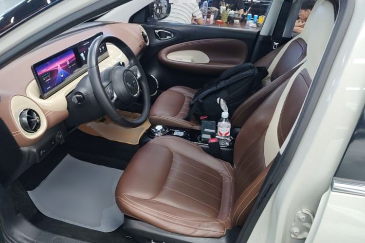 Used Wuling Bingo 2023 333 km Lingxi Connected Version Left Front Seat