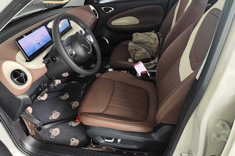 Used Wuling Bingo 2023 410 km Lingxi Deluxe Edition Left Front Seat