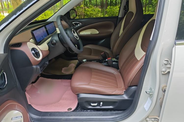 Used Wuling Bingo 2023 333 km Lingxi Connected Version Left Front Seat