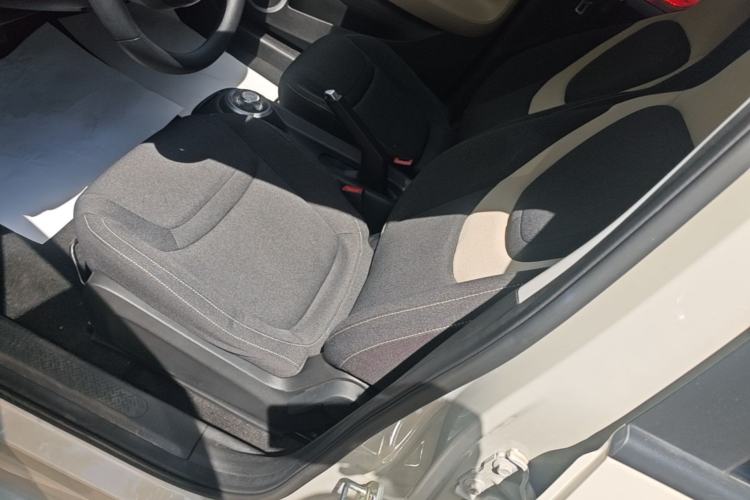 Used Wuling Bingo 2023 203km Light Edition Left Front Seat