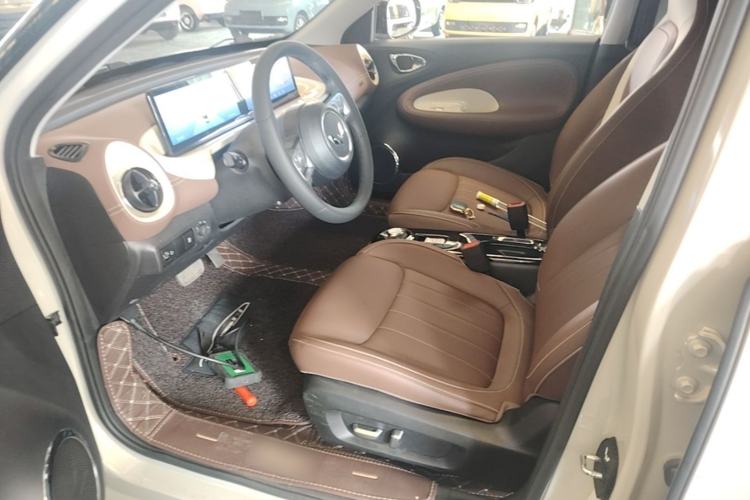 Used Wuling Bingo 2023 333 km Lingxi Connected+ Version Left Front Seat