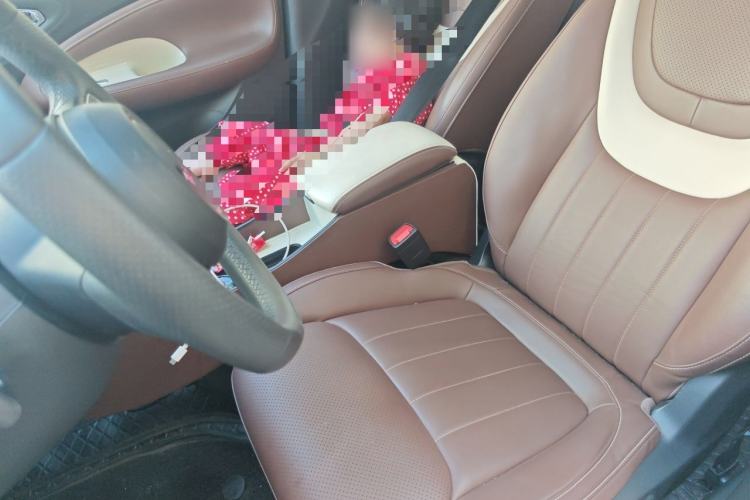 Used Wuling Bingo 2023 333 km Lingxi Connected Version Left Front Seat