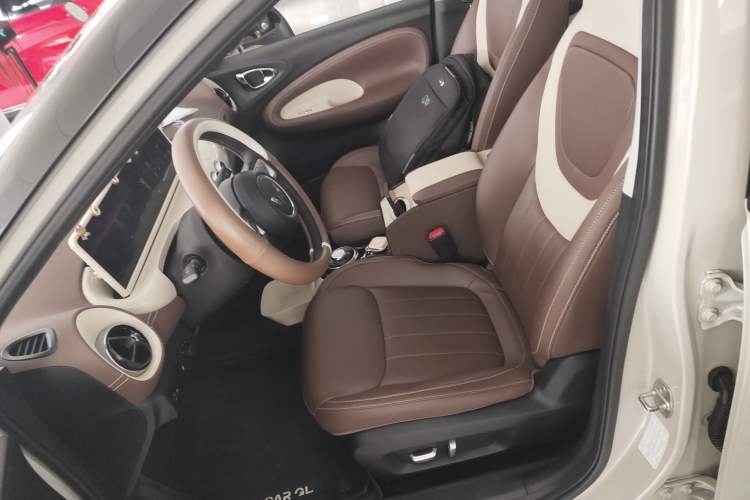 Used Wuling Bingo 2023 410 km Lingxi Deluxe Edition Left Front Seat