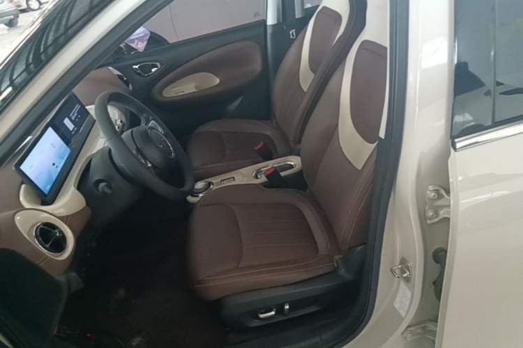 Used Wuling Bingo 2023 410 km Lingxi Deluxe Edition Left Front Seat
