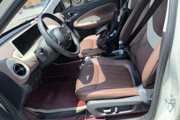 Used Wuling Bingo 2023 333 km Lingxi Connected+ Version Left Front Seat