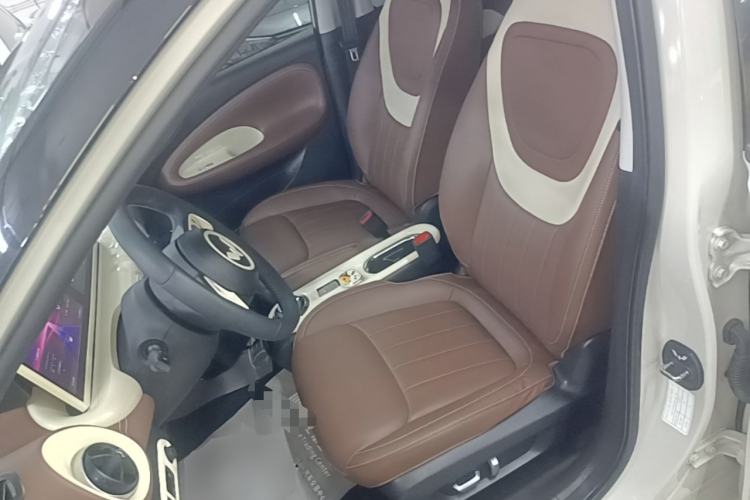Used Wuling Bingo 2023 333 km Lingxi Connected+ Version Left Front Seat
