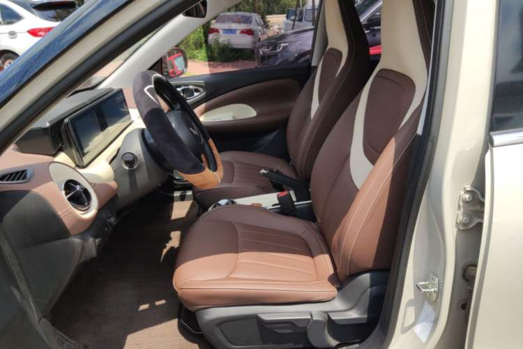 Used Wuling Bingo 2023 203km Comfort Edition Left Front Seat