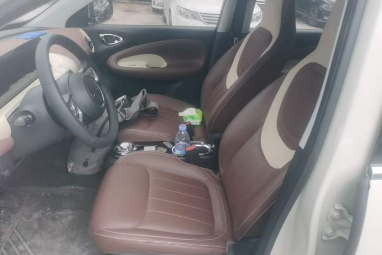 Used Wuling Bingo 2023 333 km Lingxi Connected+ Version Left Front Seat