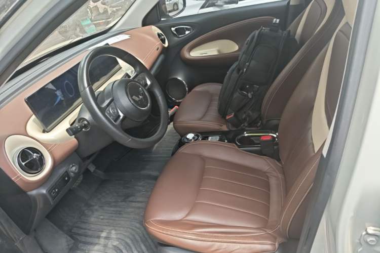 Used Wuling Bingo 2023 333 km Lingxi Connected Version Left Front Seat