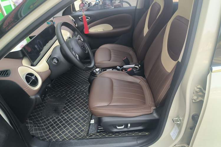 Used Wuling Bingo 2023 333 km Lingxi Connected Version Left Front Seat