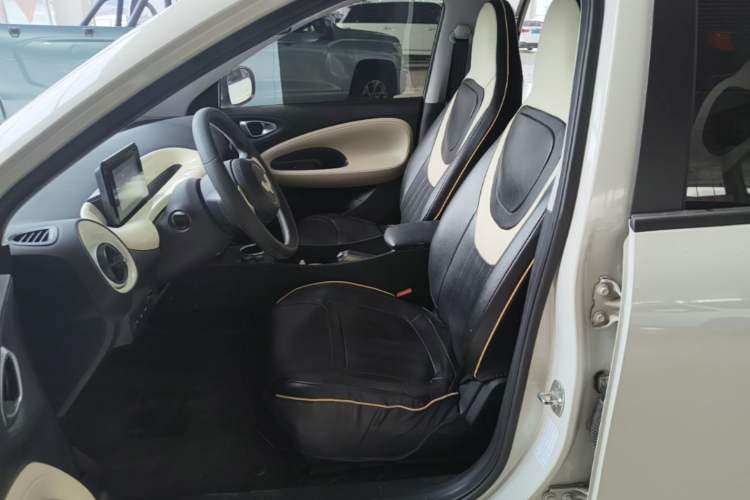 Used Wuling Bingo 2023 203km Light Edition Left Front Seat