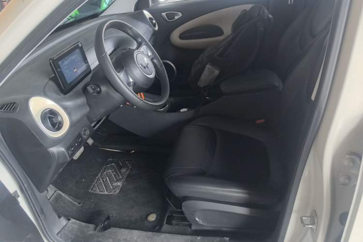 Used Wuling Bingo 2023 203km Comfort Edition Left Front Seat