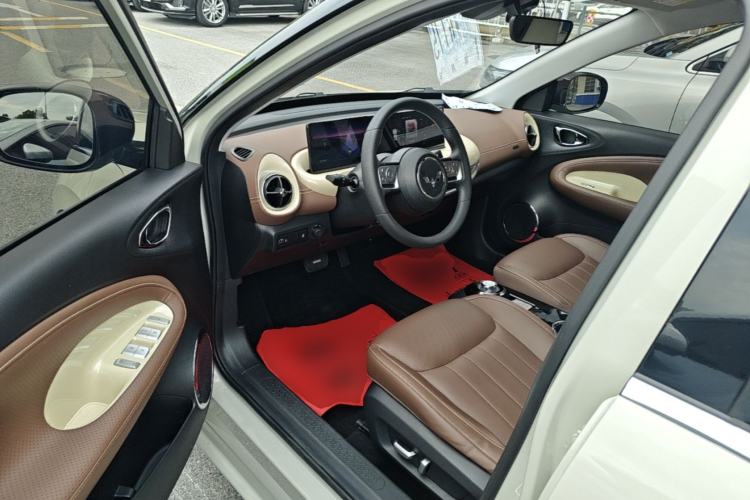 Used Wuling Bingo 2023 333 km Lingxi Connected+ Version Left Front Seat