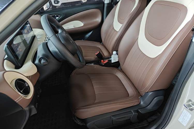 Used Wuling Bingo 2023 333km Enjoy+ Version Left Front Seat