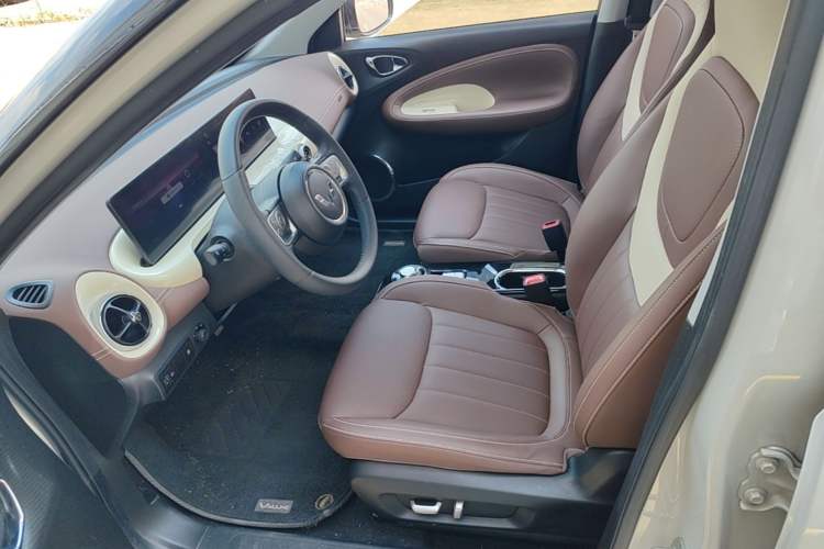 Used Wuling Bingo 2023 333 km Lingxi Connected+ Version Left Front Seat
