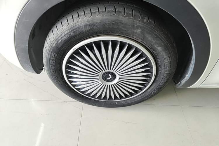 Used Wuling Bingo 2023 203km Comfort Edition Left Front Wheel Hub