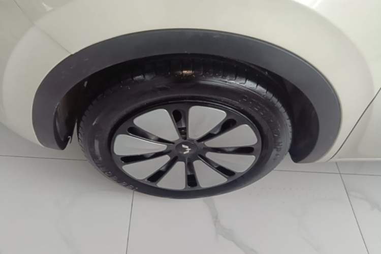 Used Wuling Bingo 2023 333km Enjoy+ Version Left Front Wheel Hub