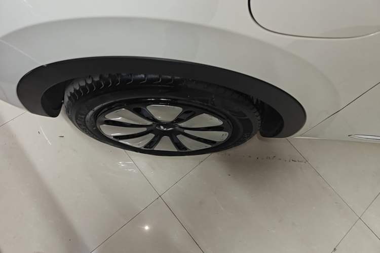 Used Wuling Bingo 2023 333km Enjoy+ Version Left Front Wheel Hub