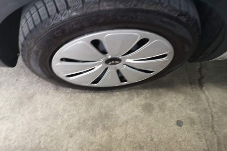 Used Wuling Bingo 2023 203km Light Edition Left Front Wheel Hub