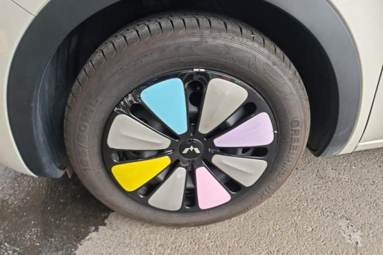 Used Wuling Bingo 2023 203km Comfort Edition Left Front Wheel Hub