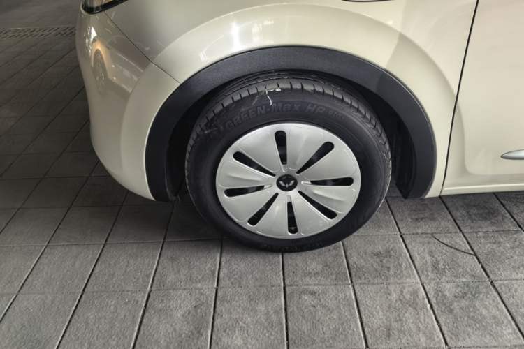 Used Wuling Bingo 2023 333 km Fast-Share Version Left Front Wheel Hub