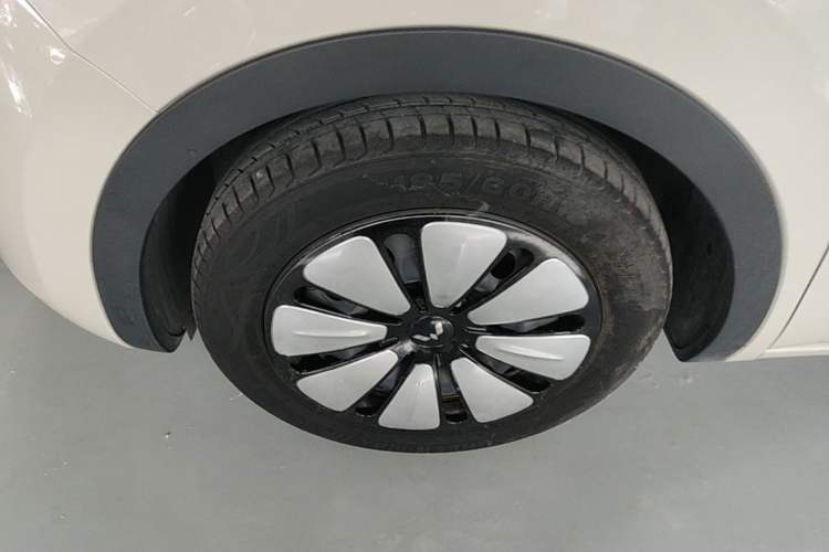 Used Wuling Bingo 2023 333km Enjoy+ Version Left Front Wheel Hub