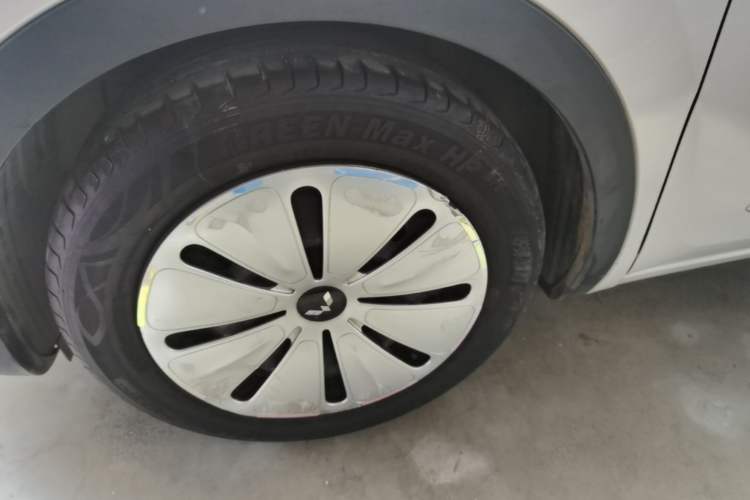 Used Wuling Bingo 2023 203km Light Edition Left Front Wheel Hub