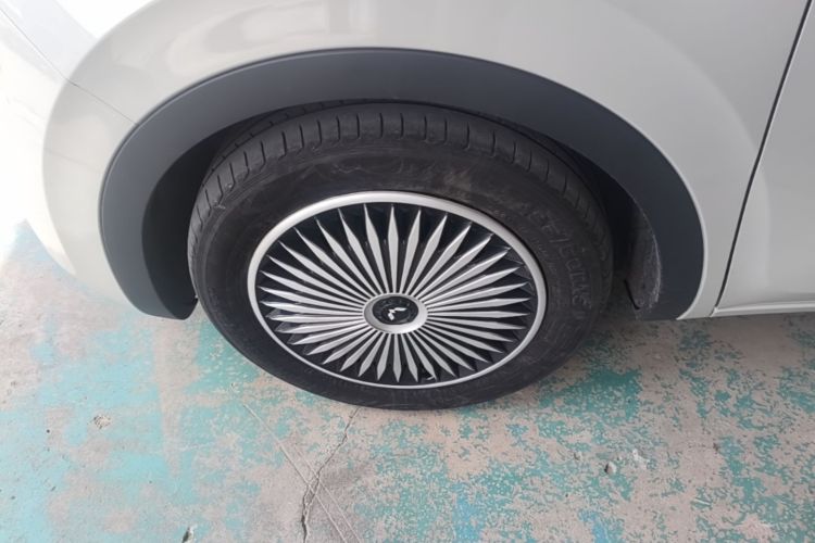 Used Wuling Bingo 2023 333 km Fast-Share Version Left Front Wheel Hub