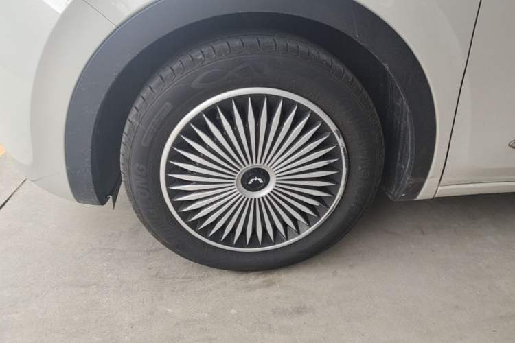 Used Wuling Bingo 2023 333km Enjoy+ Version Left Front Wheel Hub