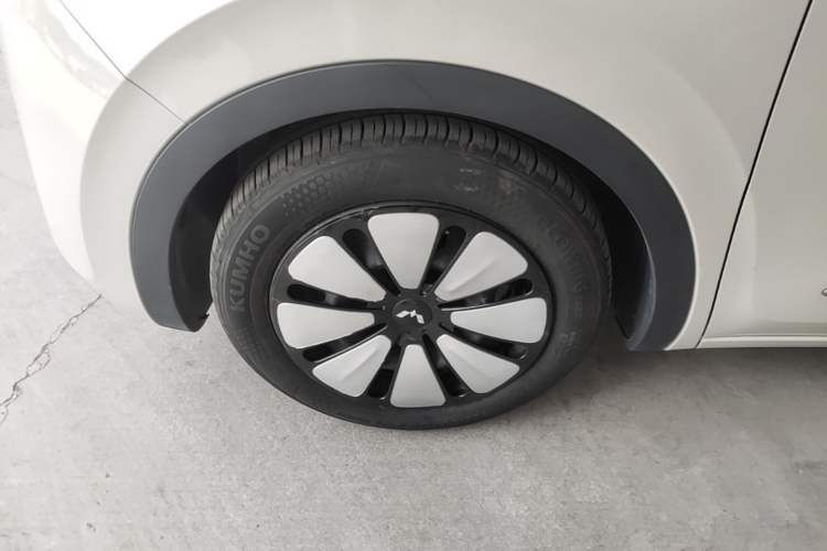 Used Wuling Bingo 2023 333km Enjoy+ Version Left Front Wheel Hub