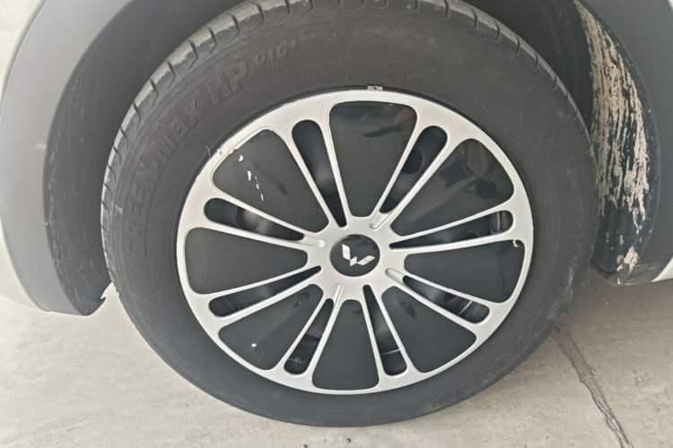 Used Wuling Bingo 2023 203km Light Edition Left Front Wheel Hub