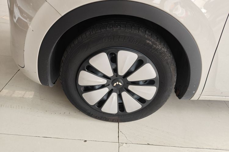 Used Wuling Bingo 2023 333km Enjoy+ Version Left Front Wheel Hub