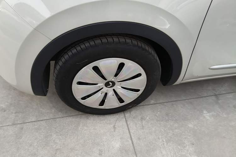 Used Wuling Bingo 2023 203km Light Edition Left Front Wheel Hub
