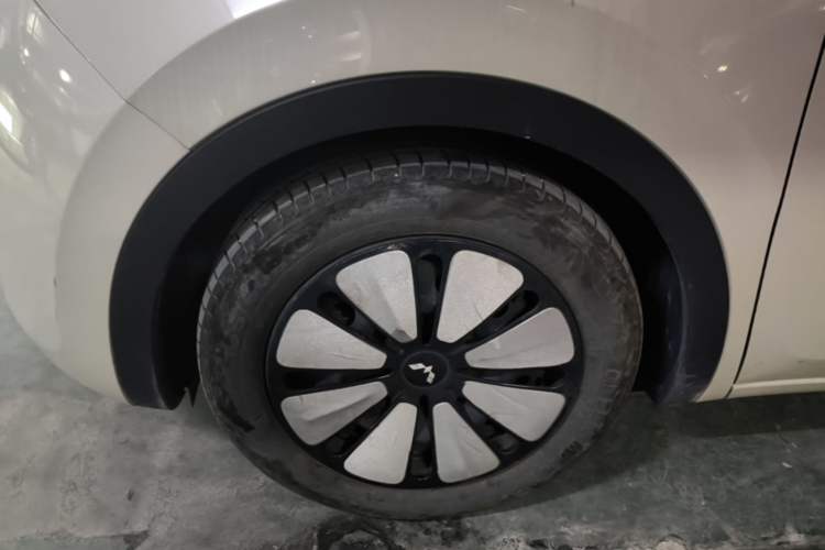 Used Wuling Bingo 2023 333km Enjoy+ Version Left Front Wheel Hub