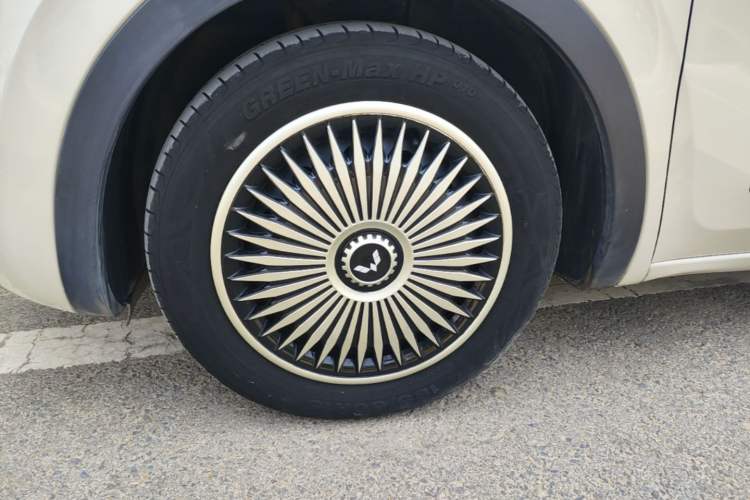 Used Wuling Bingo 2023 203km Comfort Edition Left Front Wheel Hub