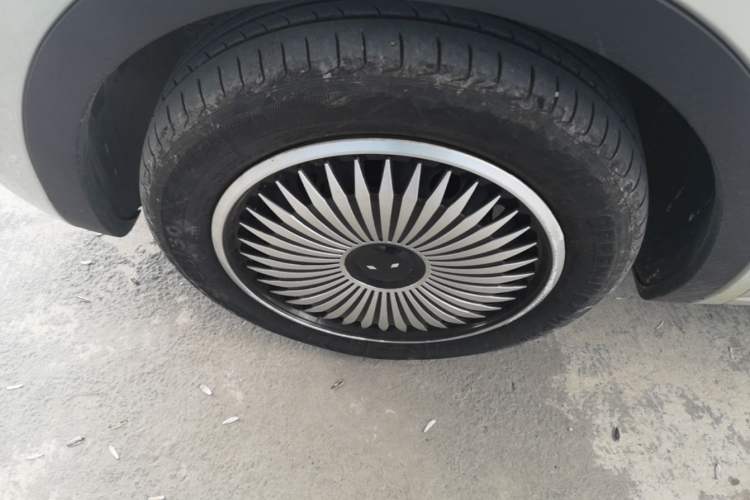 Used Wuling Bingo 2023 333km Enjoy+ Version Left Front Wheel Hub