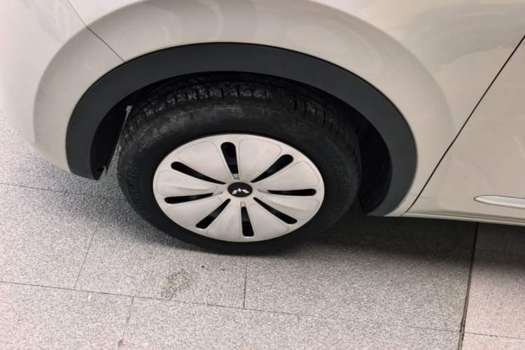 Used Wuling Bingo 2023 203km Light Edition Left Front Wheel Hub