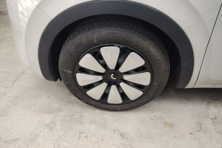 Used Wuling Bingo 2023 333km Enjoy+ Version Left Front Wheel Hub