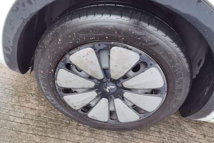 Used Wuling Bingo 2023 333km Enjoy+ Version Left Front Wheel Hub