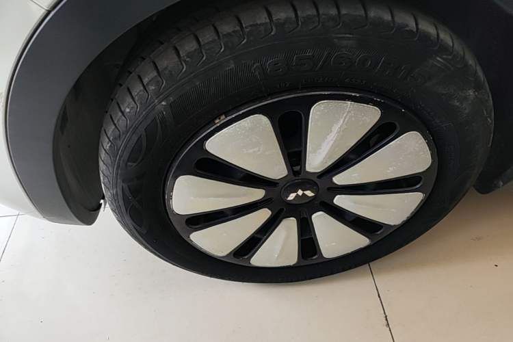 Used Wuling Bingo 2023 333 km Lingxi Connected+ Version Left Front Wheel Hub