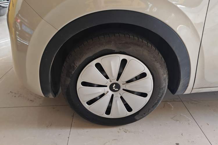 Used Wuling Bingo 2023 203km Light Edition Left Front Wheel Hub